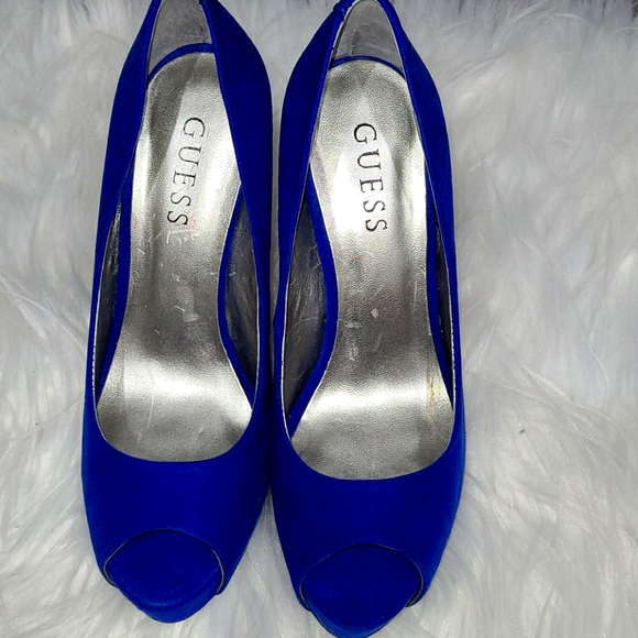 💙Guess suede blue shoes- size 6 - Picture 4 of 10